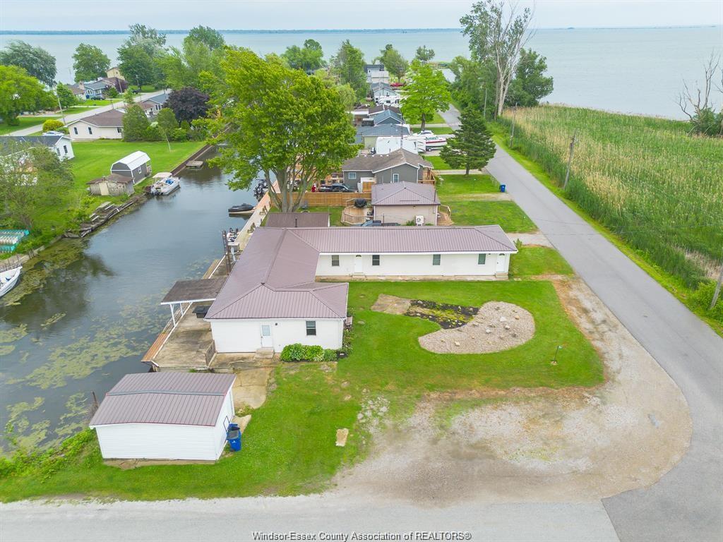 MLS# 25019488: 83 BROCK Street, Chatham-Kent, Canada