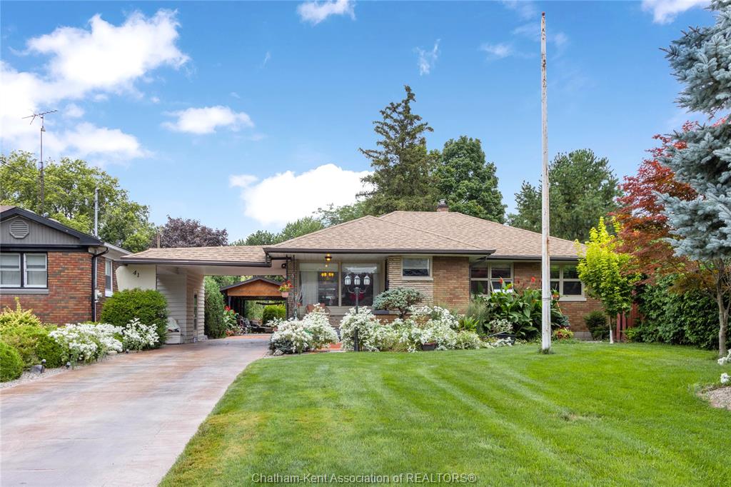 41 MAPLE Street Chatham Ontario N7L 2E5 - MLS® 25021384