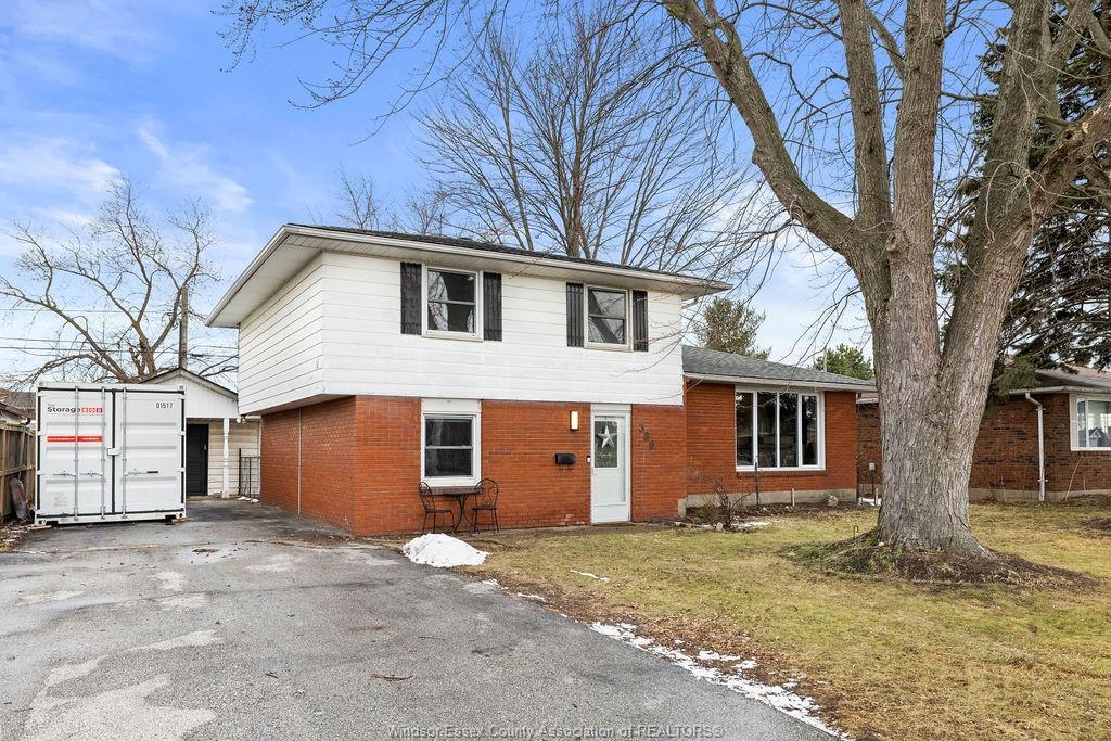 MLS# 26004082: 380 VICTORY Street, LaSalle, Canada