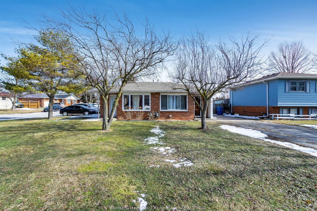 MLS# 26004188: 6 MARLENE Crescent, Leamington, Canada