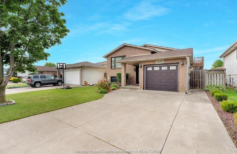 MLS# 26004763: 1431 FULLER Crescent, Windsor, Canada