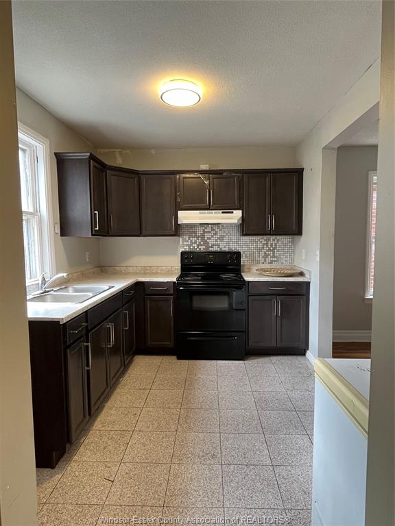 MLS# 26004760: 719 Erie Street, Windsor, Canada