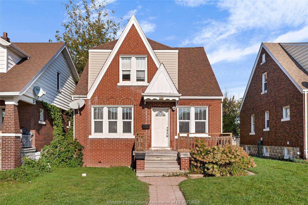 MLS# 26004881: 1362 Parent Avenue Unit# Upper, Windsor, Canada