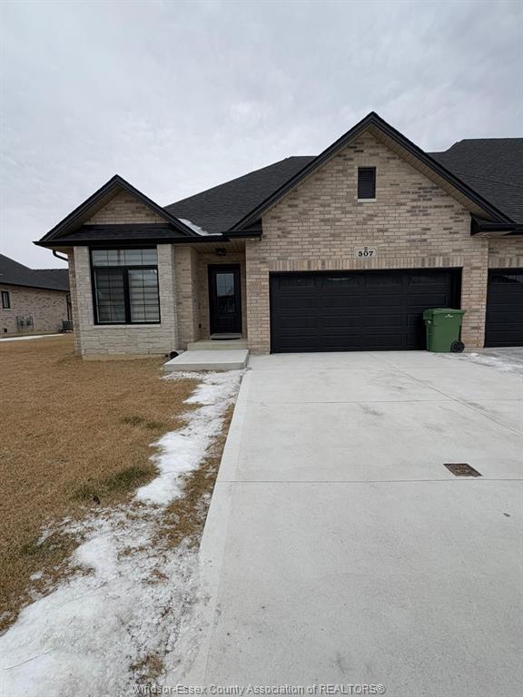 MLS# 26004920: 507 WATER, Amherstburg, Canada