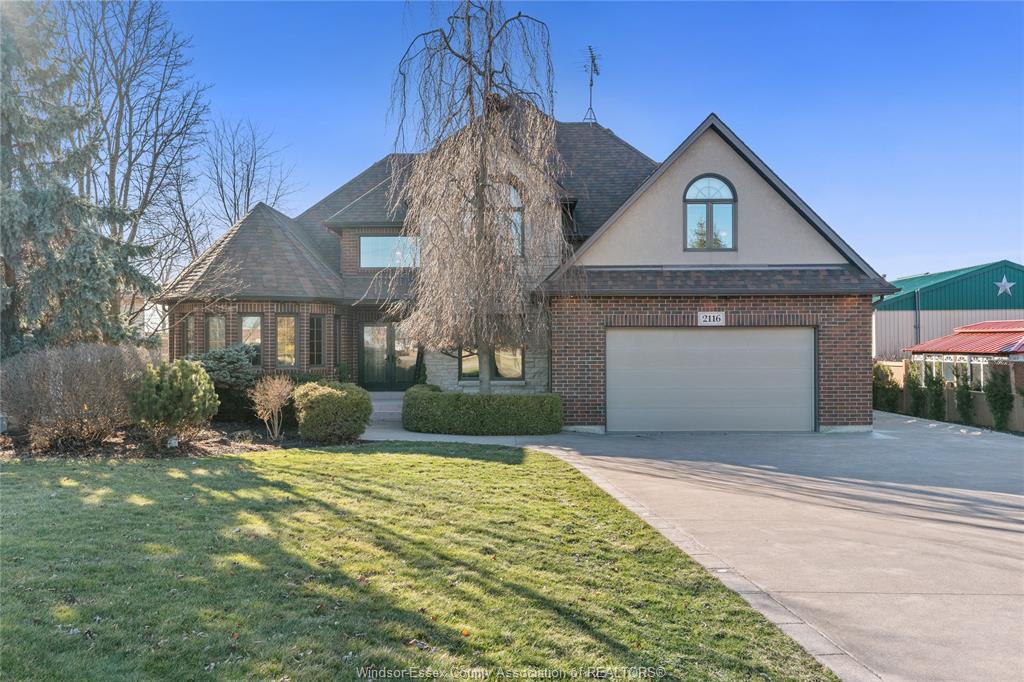 MLS# 26005068: 2116 FRONT Road, Amherstburg, Canada