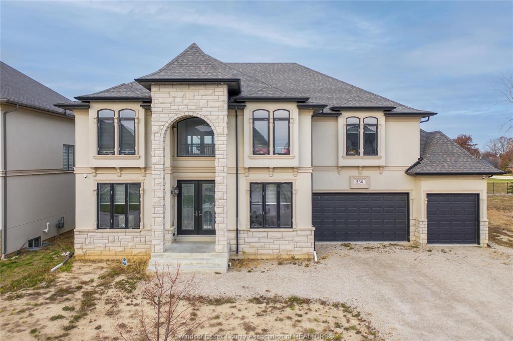 MLS# 26005132: 336 BENSON Court, Amherstburg, Canada