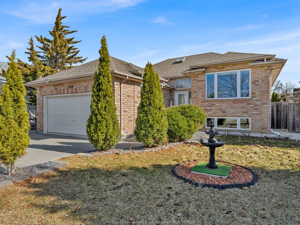 MLS# 26006226: 2848 SOUTHRIDGE, Windsor, Canada
