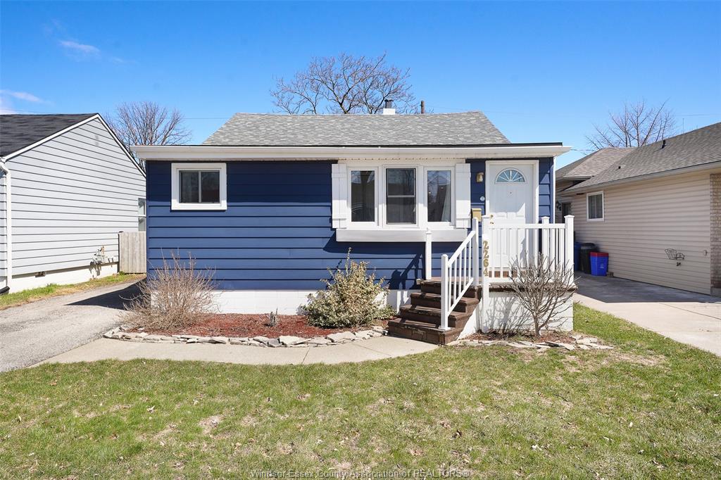 MLS# 26006589: 2264 Forest Avenue, Windsor, Canada