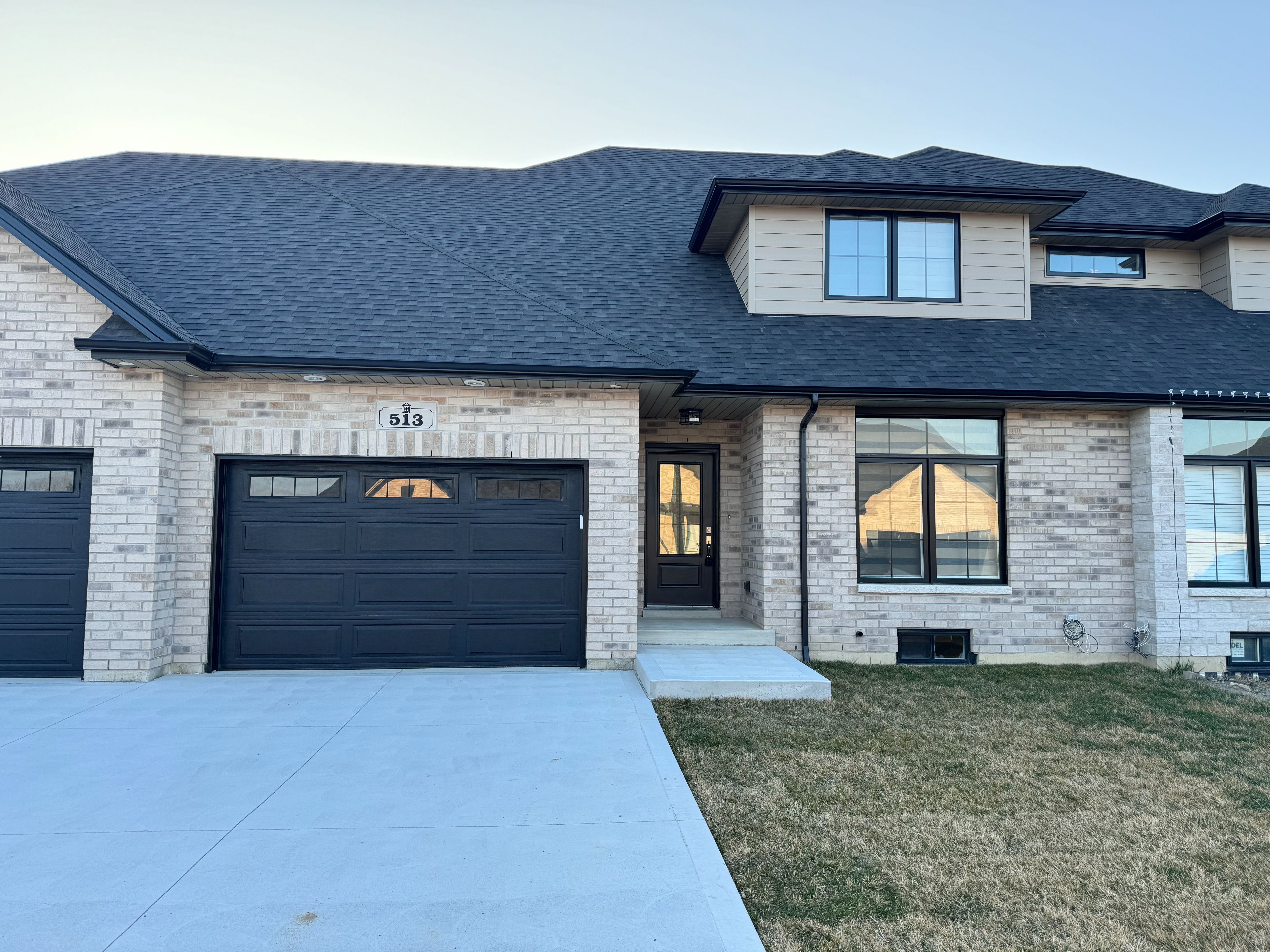 MLS# X12941966: 513 Water Road, Amherstburg, Canada