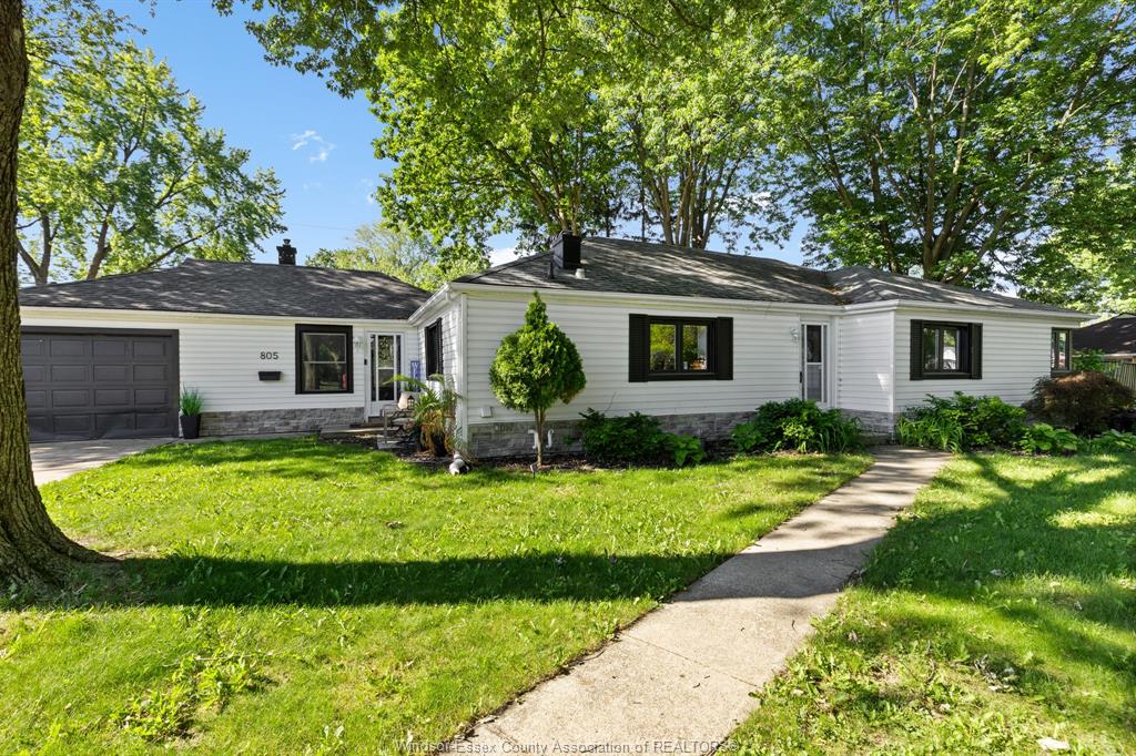 MLS# 26007377: 805 ROSELAWN, Windsor, Canada