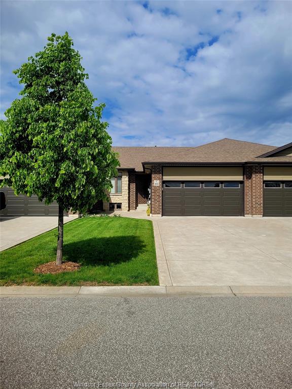 MLS# 26007475: 468 OLD COLONY Trail, Amherstburg, Canada