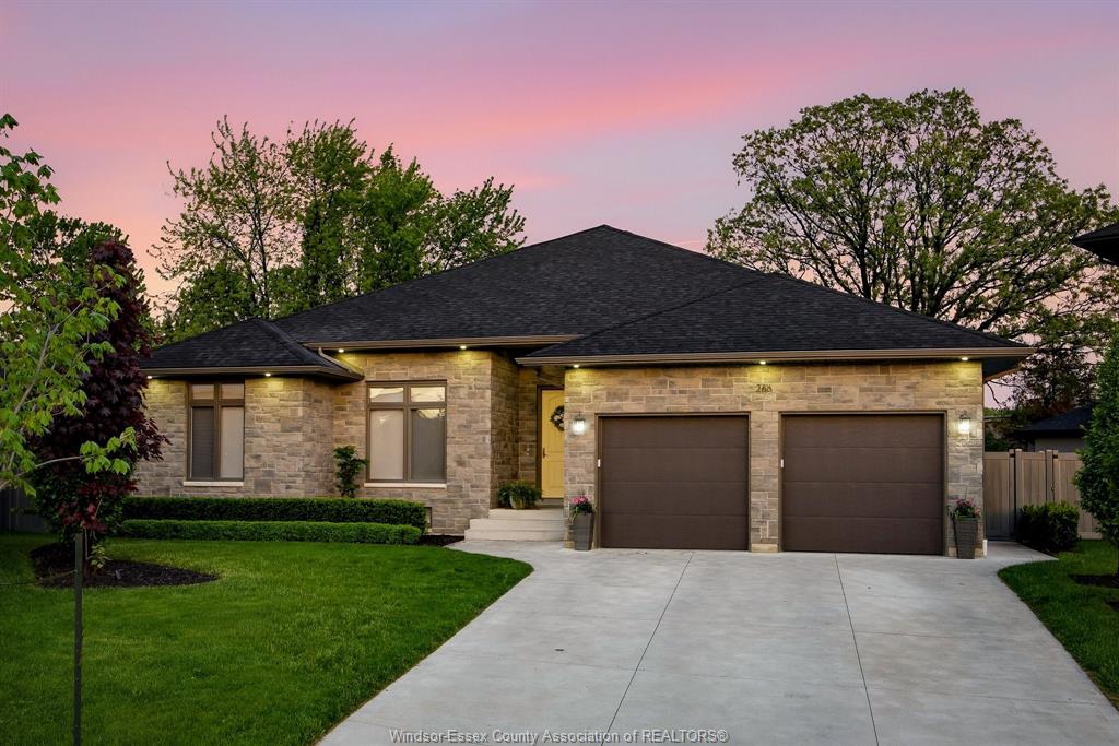 MLS# 26006523: 266 XAVIER Circle, Lakeshore, Canada