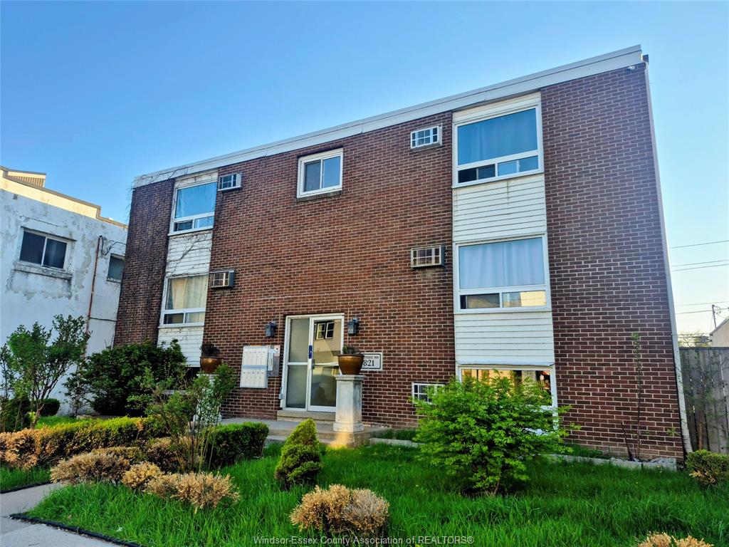 MLS# 26008363: 821 PILLETTE  Unit# 7, Windsor, Canada