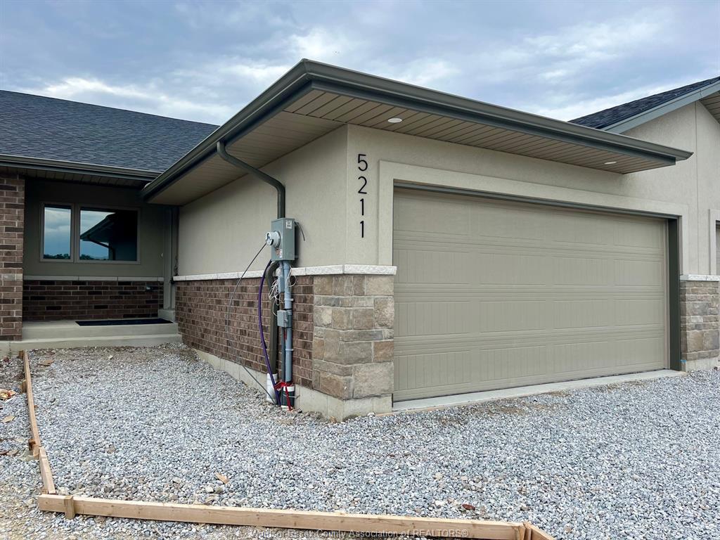 MLS# 26009295: 5211 TALIA Trail, Tecumseh, Canada