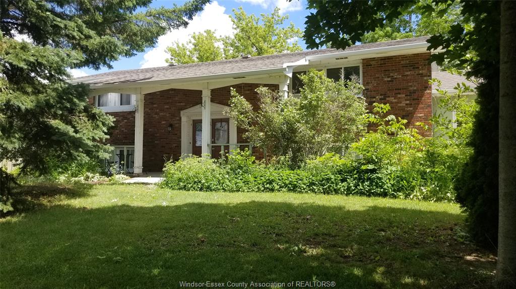 MLS# 26009435: 8 STORY Street, Blenheim, Canada