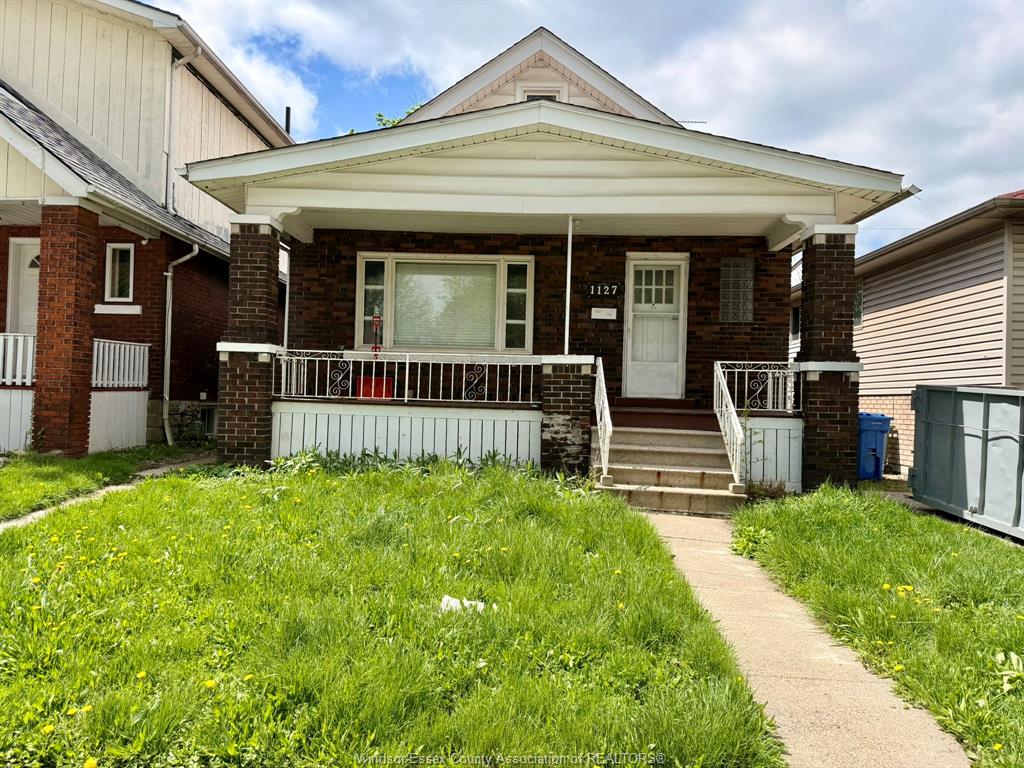 MLS# 26009587: 1127 JOSEPHINE Avenue, Windsor, Canada