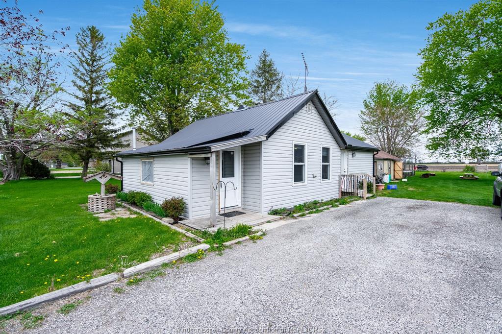 MLS# 26009706: 850 County Road 31, Leamington, Canada