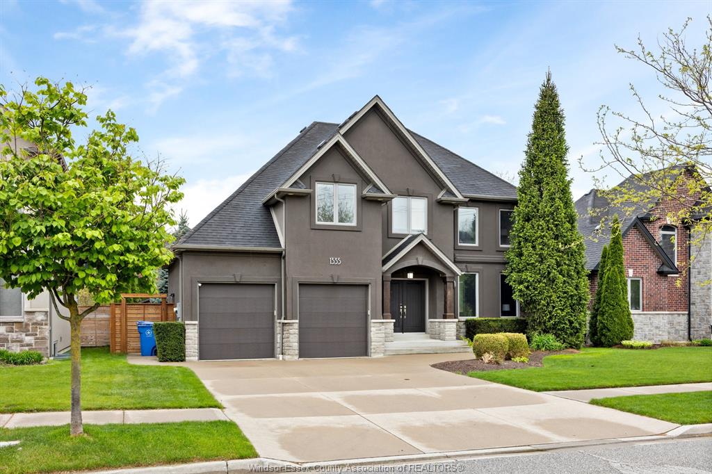 MLS# 26009770: 1335 MAPLE, LaSalle, Canada