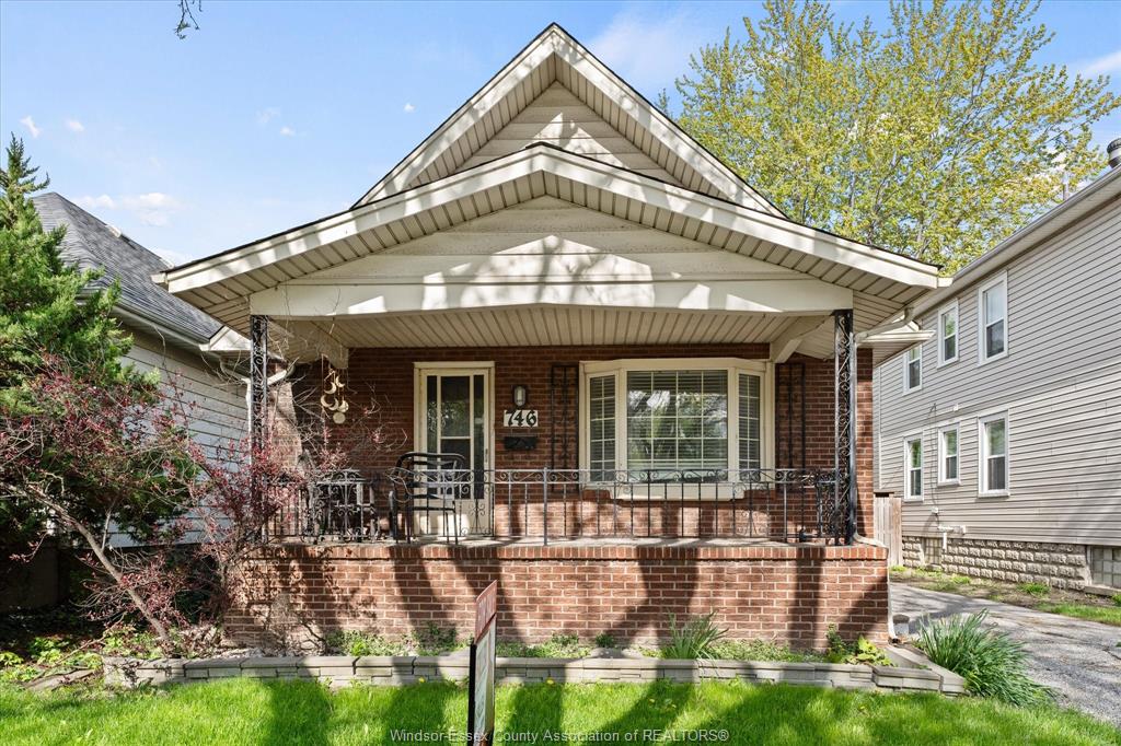 MLS# 26009830: 746 CAMPBELL, Windsor, Canada