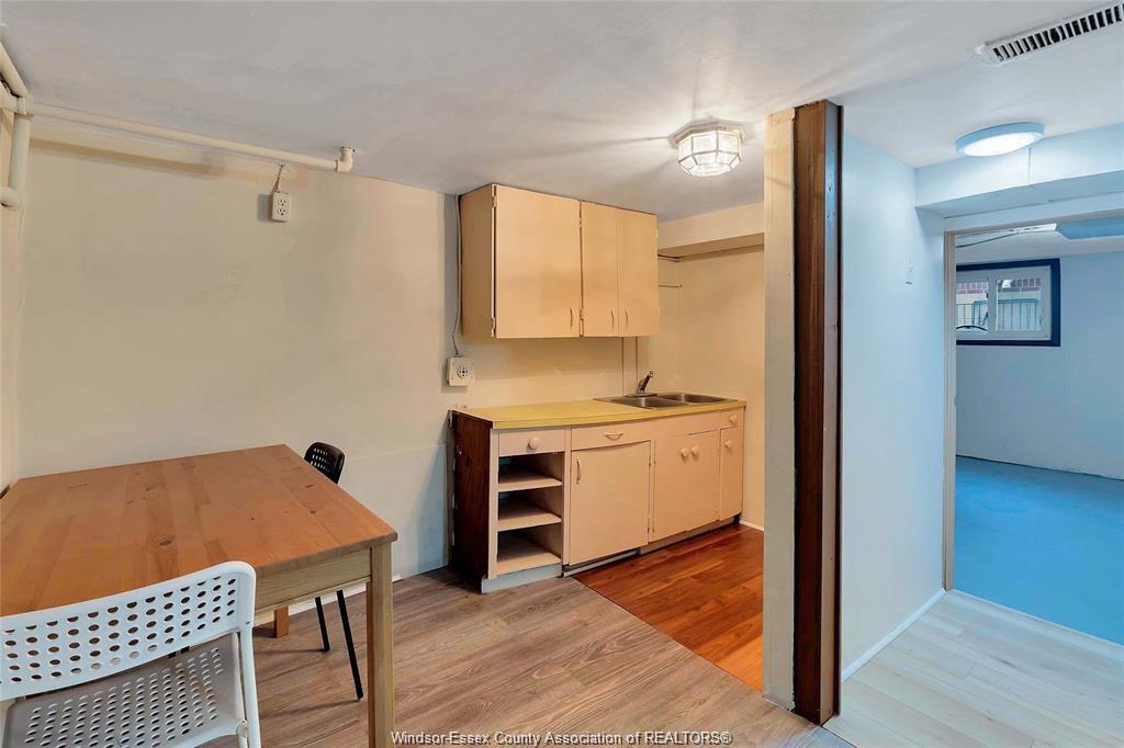 MLS# 26009946: 739 JOSEPHINE  Unit# BASEMENT, Windsor, Canada