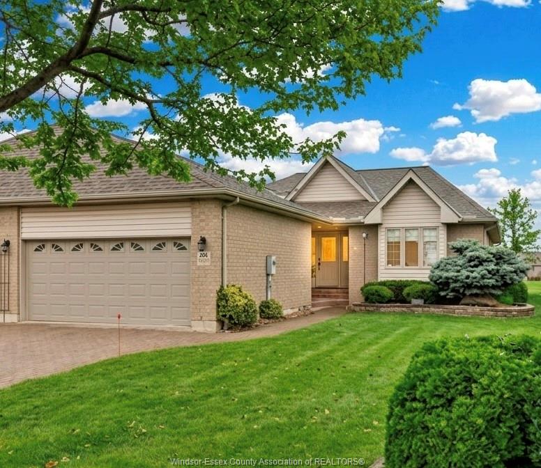 MLS# 26009970: 1257 IMPERIAL, Windsor, Canada