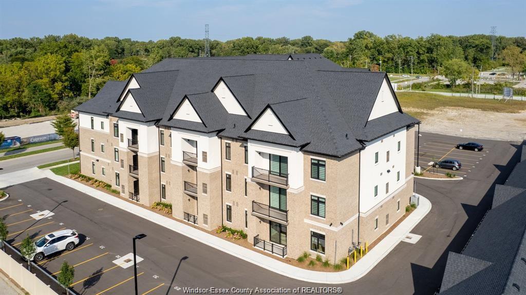 MLS# 26009976: 1855 WYOMING Avenue Unit# 109, LaSalle, Canada