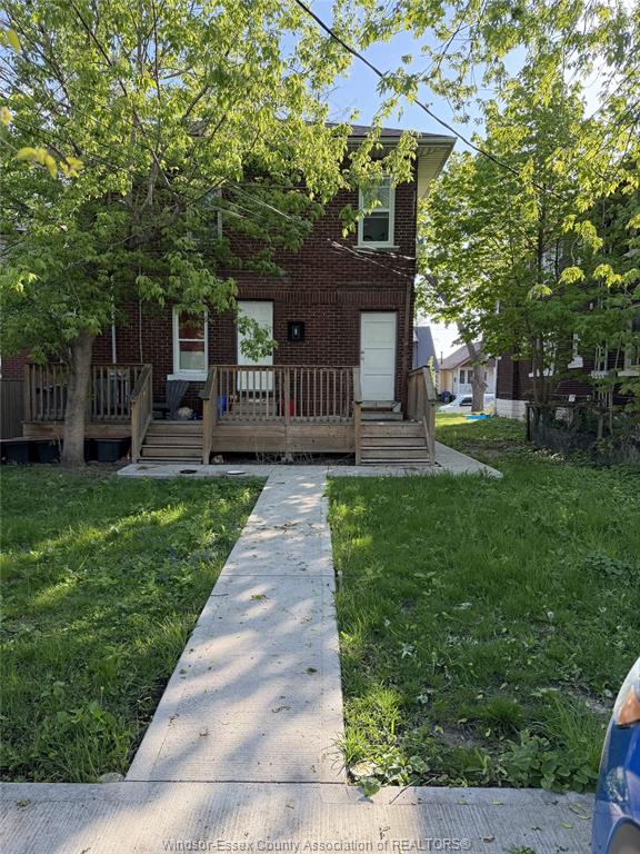 MLS# 26010023: 1043 BRUCE Avenue Unit# LOWER, Windsor, Canada