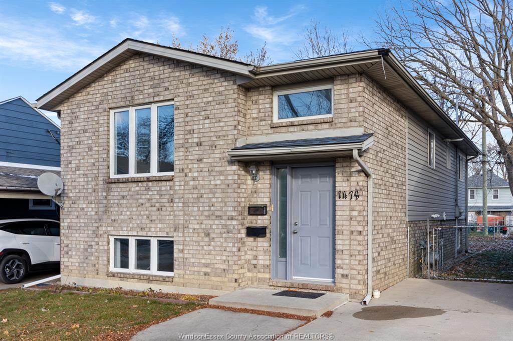 MLS# 26010032: 1478 WESTCOTT Road, Windsor, Canada
