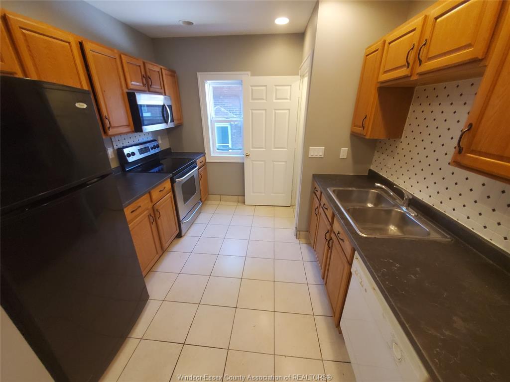 MLS# 26010071: 679 PICHE  Unit# U2, Windsor, Canada