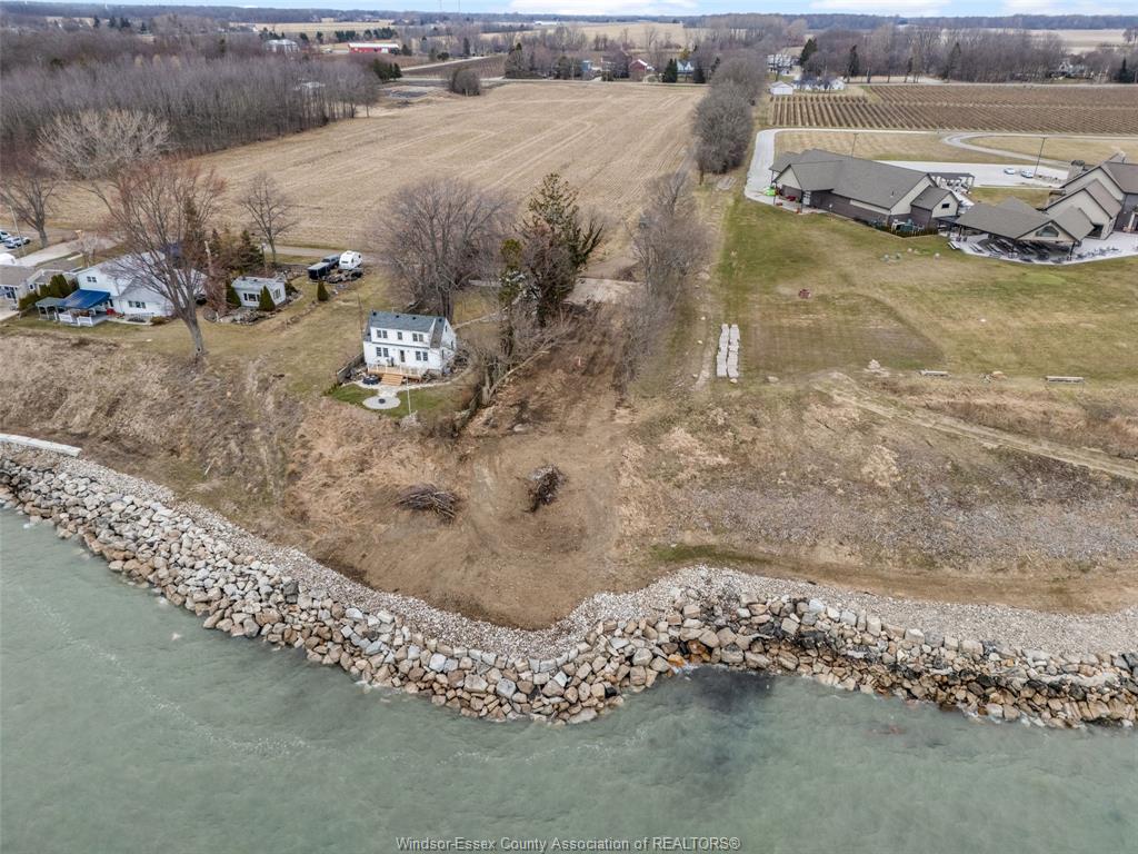 MLS# 26010111: 147 Howe, Essex, Canada