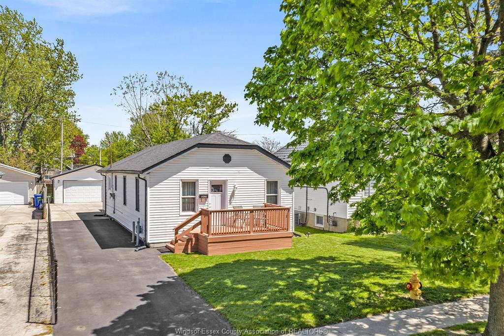 MLS# 26010219: 1588 BUCKINGHAM, Windsor, Canada