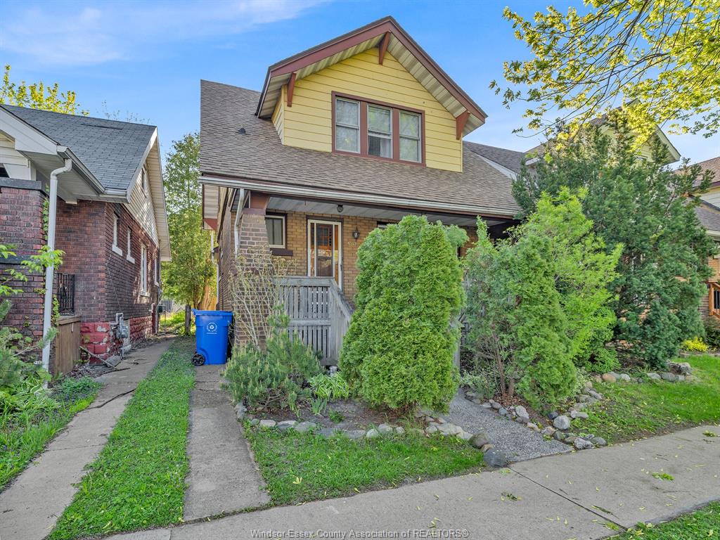 MLS# 26010309: 1220 LINCOLN, Windsor, Canada