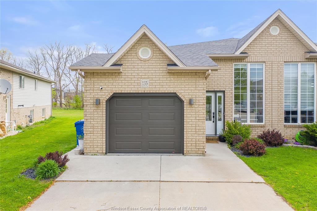 MLS# 26009859: 135 STURGEON MEADOWS, Leamington, Canada