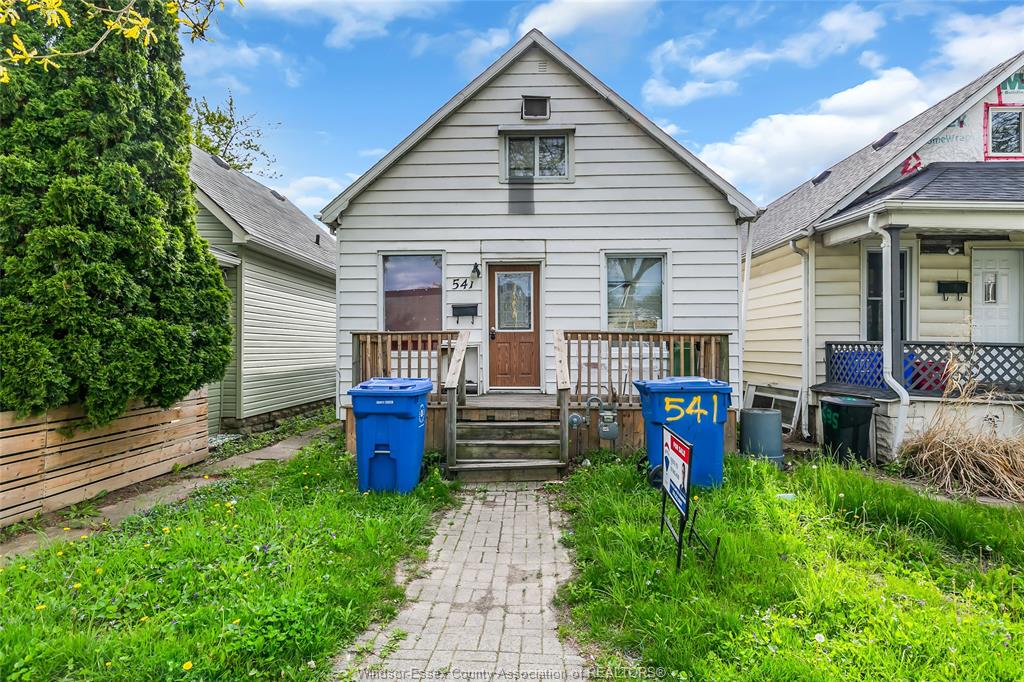 MLS# 26010402: 541 BRIDGE Avenue, Windsor, Canada