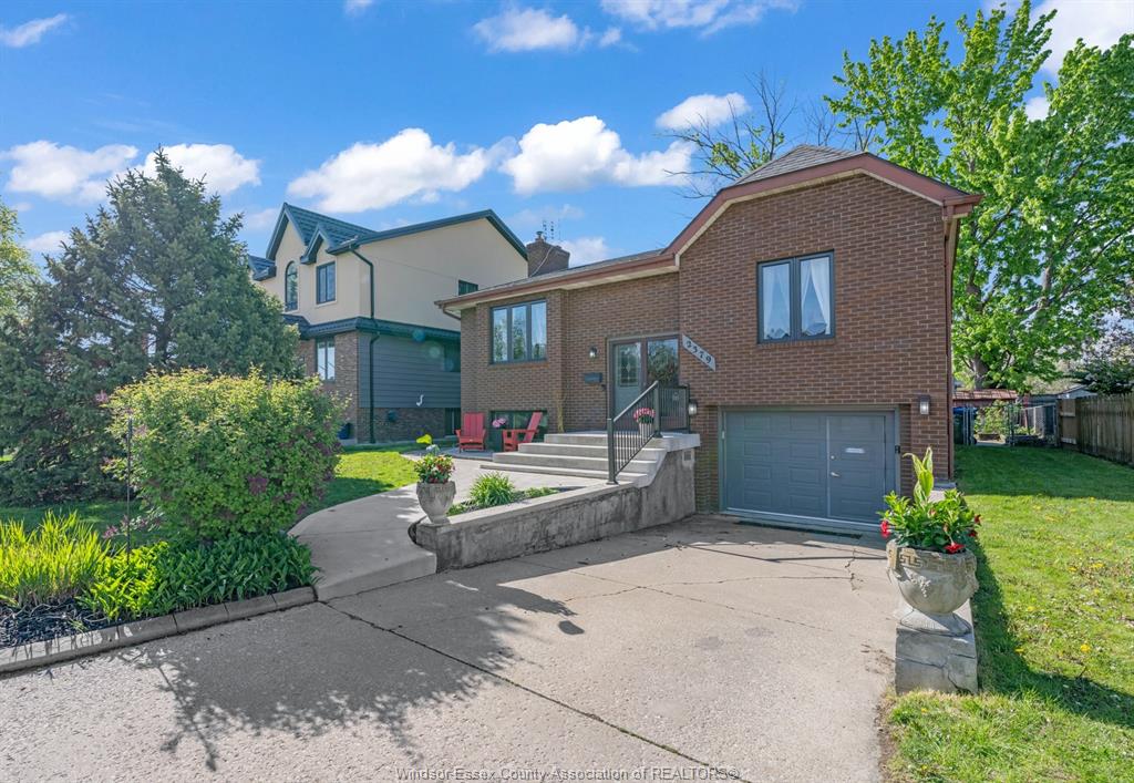 MLS# 26010415: 2379 VIA VITA, Windsor, Canada