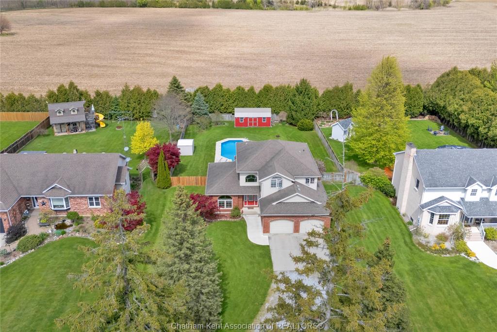 MLS# 26010368: 22751 CREEK Road, Chatham, Canada