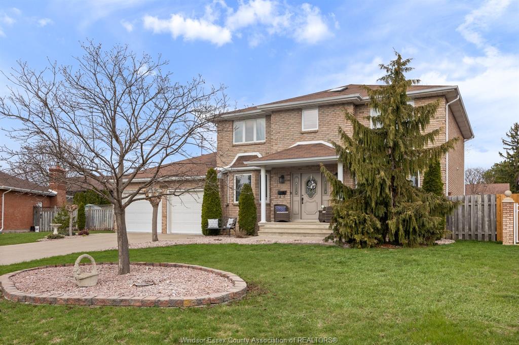 MLS# 26010435: 12314 FUNARO Crescent, Tecumseh, Canada
