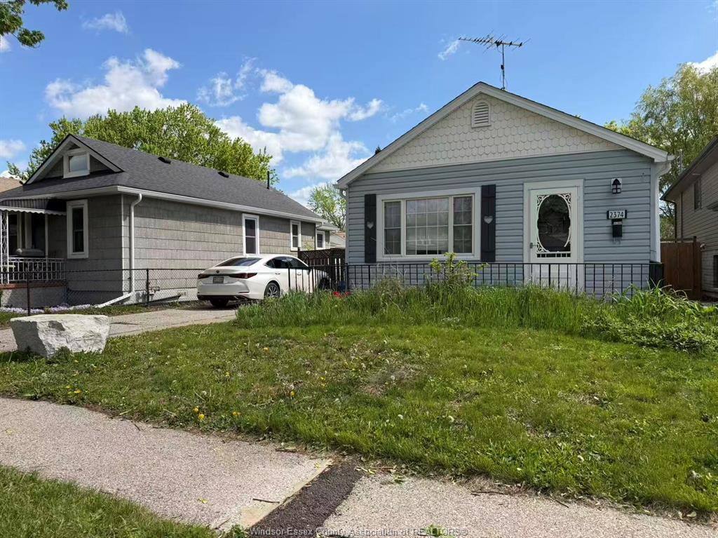 MLS# 26010460: 2374 Meighen Road, Windsor, Canada