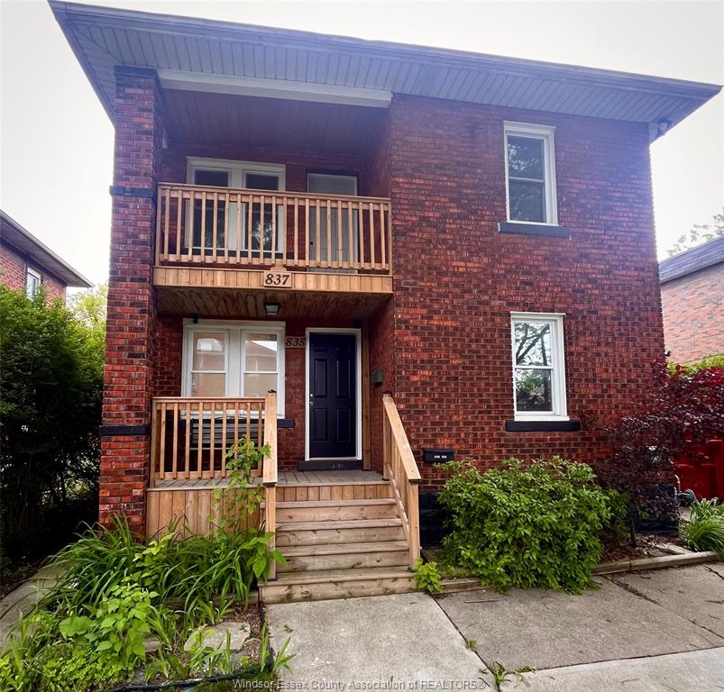 MLS# 26010501: 837 LOUIS Avenue Unit# UPPER, Windsor, Canada