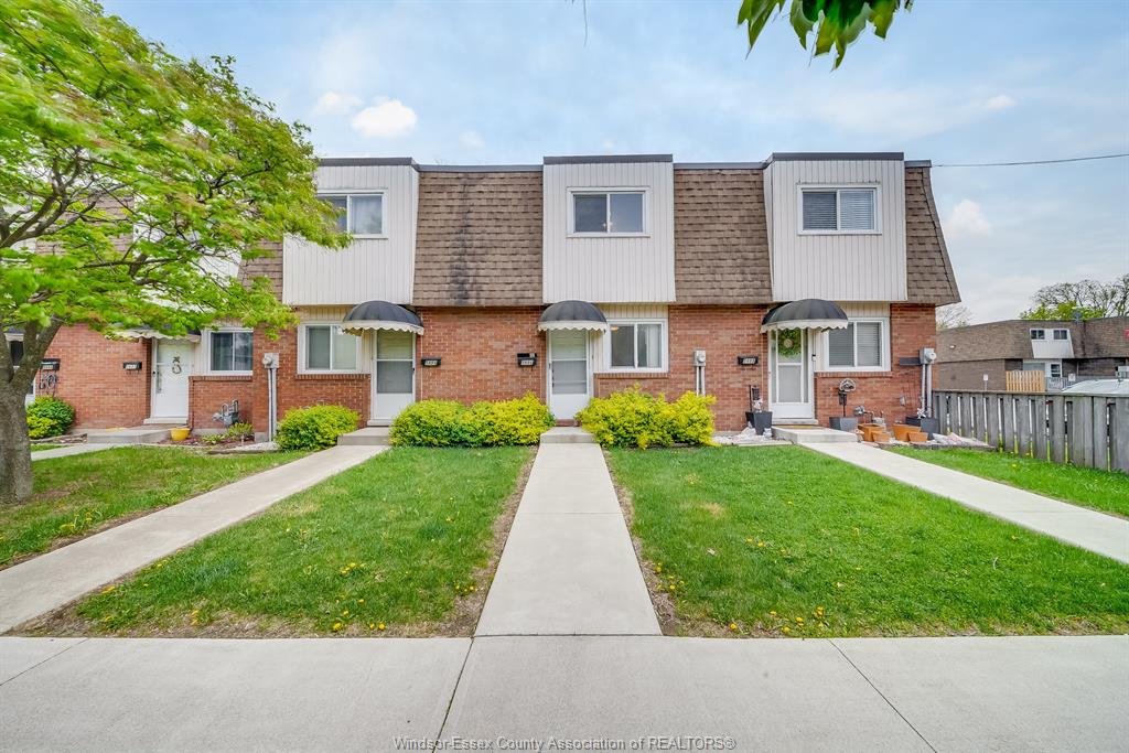 MLS# 26010406: 5486 LASSALINE, Windsor, Canada
