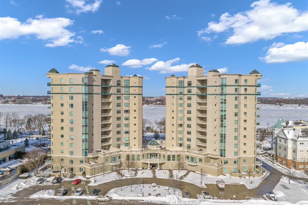 MLS# 26010515: 4955 RIVERSIDE Drive Unit# 202, Windsor, Canada