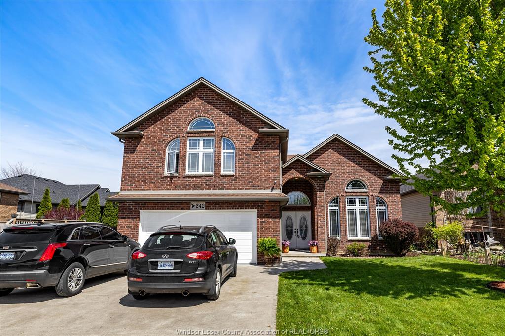 MLS# 26010533: 242 DONALD Crescent, Belle River, Canada