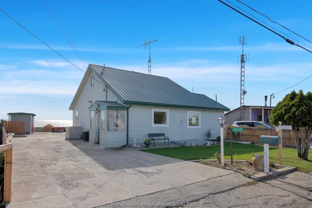 MLS# 26010295: 18518 Erie Shore Drive, Blenheim, Canada