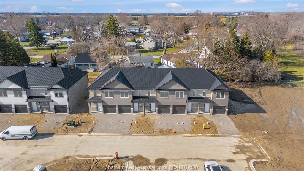 MLS# 26010546: 18 MAGNOLIA Lane, Chatham, Canada