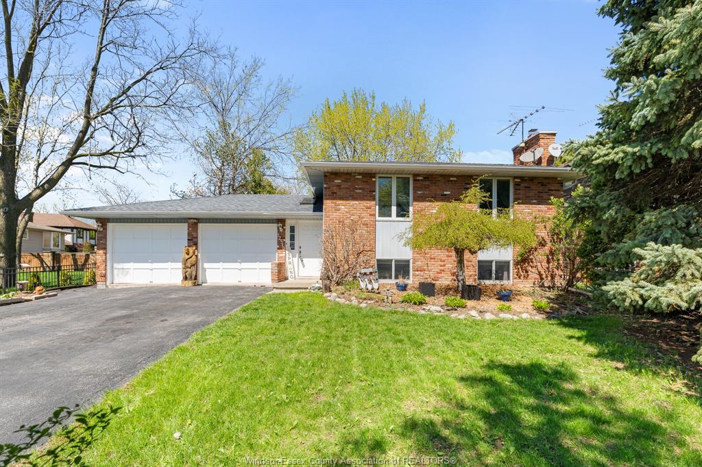 MLS# 26010554: 12510 LITTLE RIVER Boulevard, Tecumseh, Canada